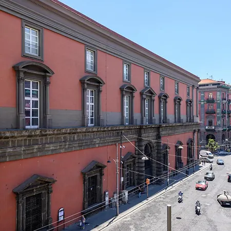 Into Mann Naples