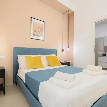 Into Mann Lejlighed Napoli