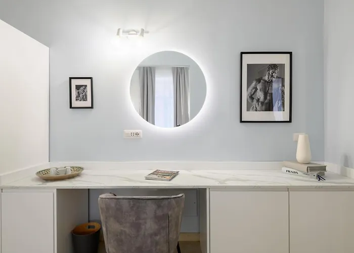 Apartment Into Mann *